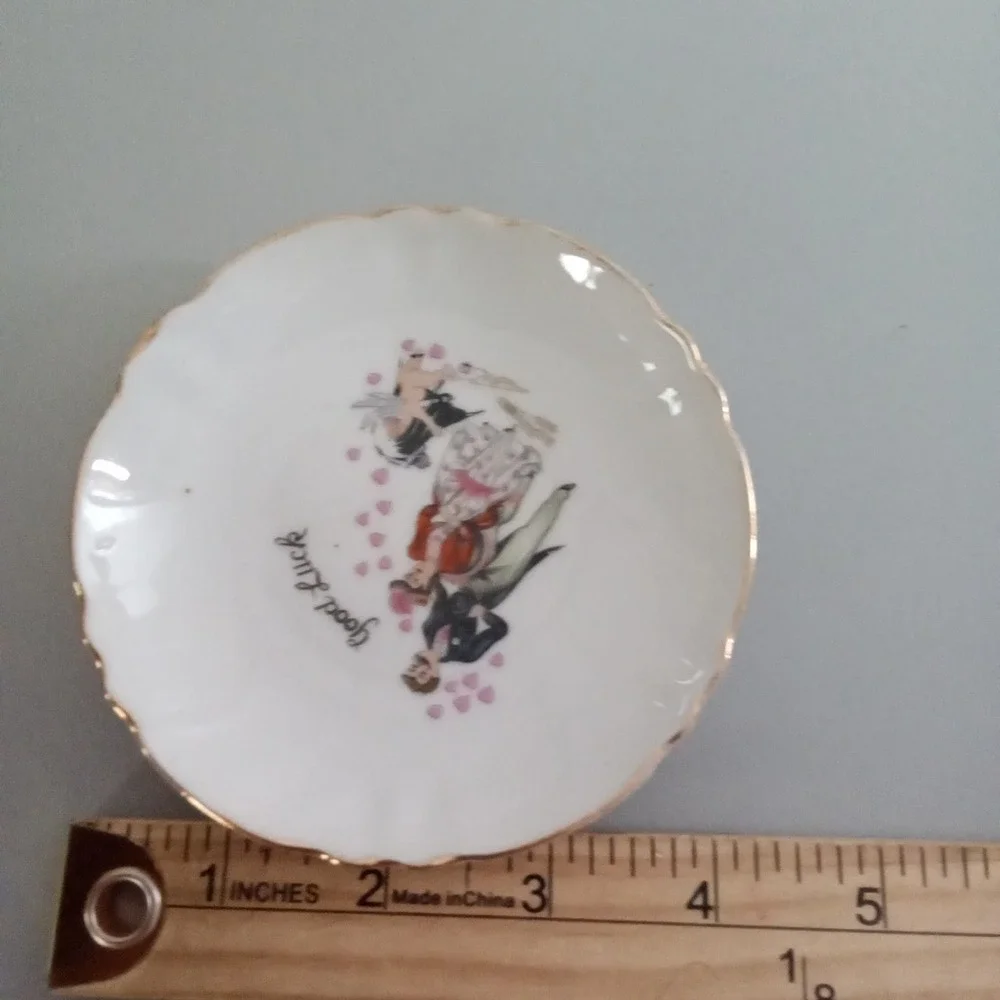 Vintage Good Luck Porcelain Trinket Dish Cupid Victorian Couple Gold Rim 3.5